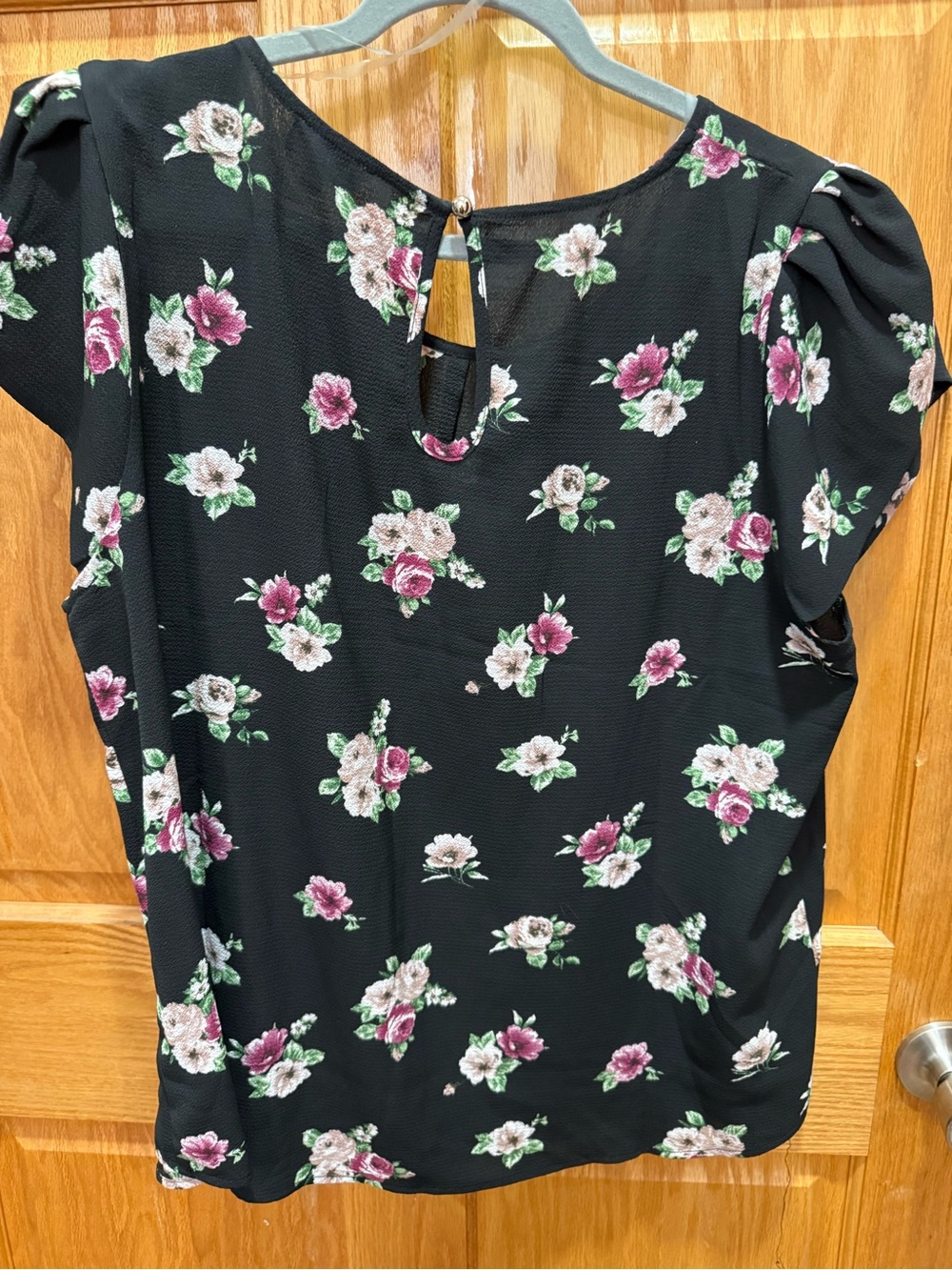 Zenobia Black Floral Short-Sleeve Blouse with Keyhole Back